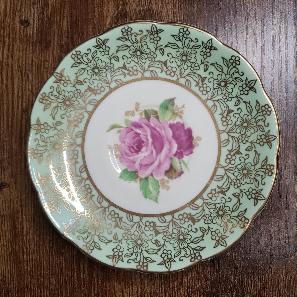 Vintage Green and gold saucer / jewelry dish